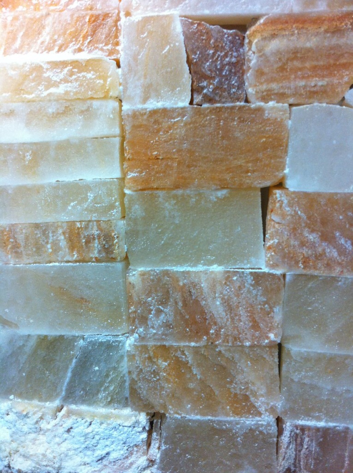 Standard Salt Brick 8×4×2 in